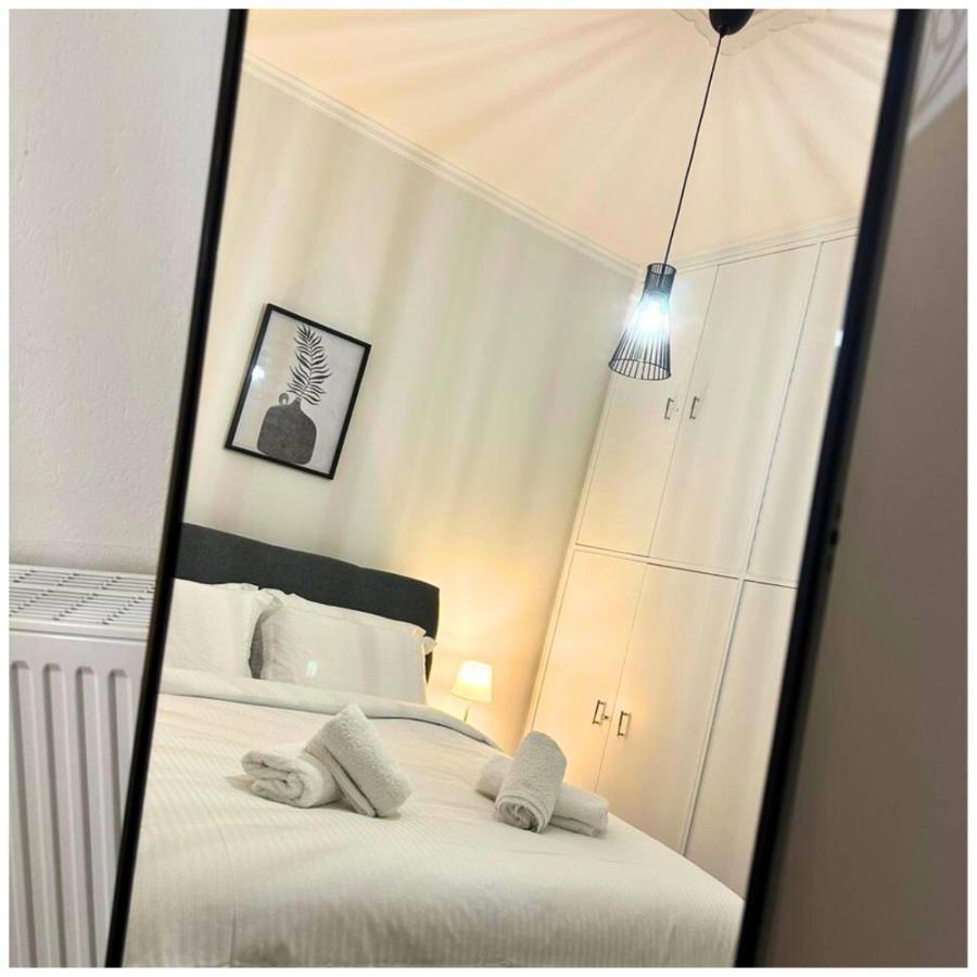 Memories Apartments Μονοκατοικία Στο Καρπενήσι Экстерьер фото