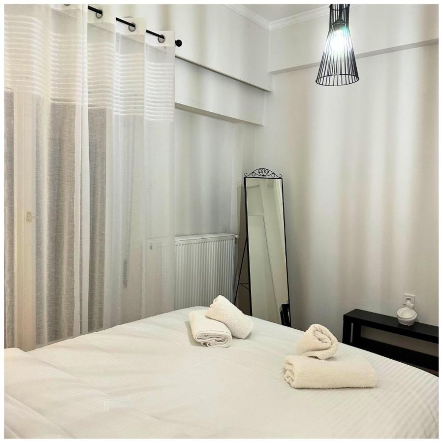 Memories Apartments Μονοκατοικία Στο Καρπενήσι Экстерьер фото