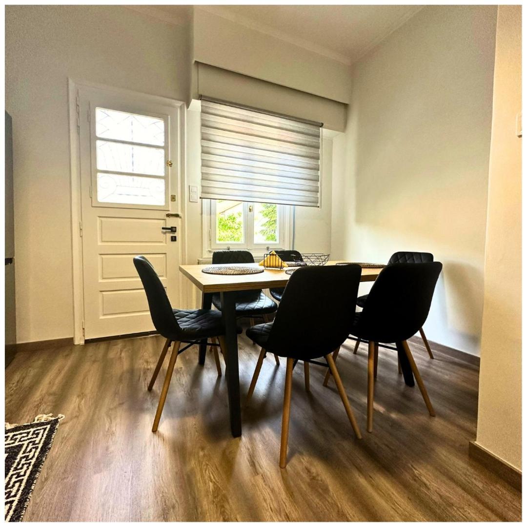 Memories Apartments Μονοκατοικία Στο Καρπενήσι Экстерьер фото