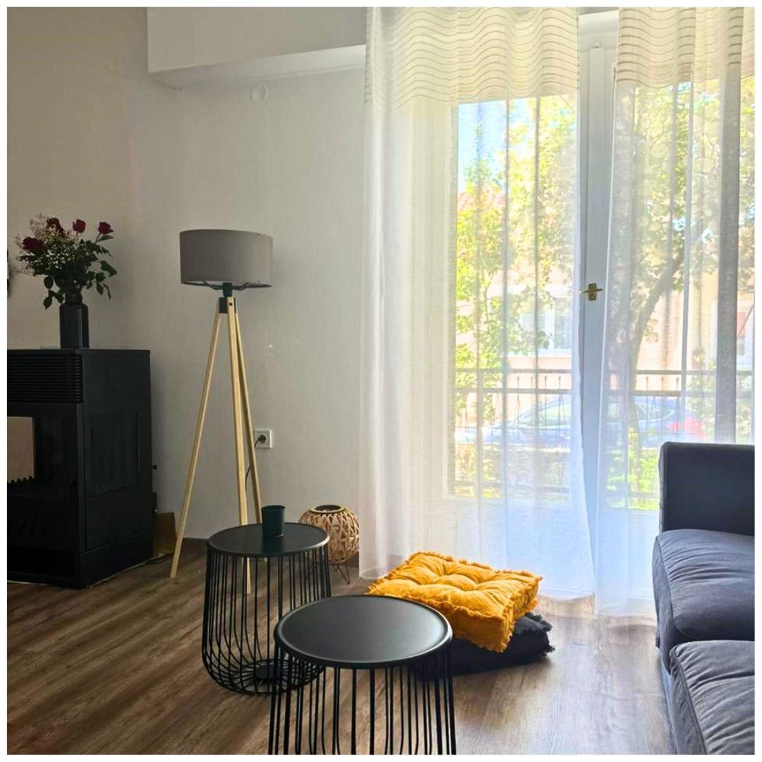 Memories Apartments Μονοκατοικία Στο Καρπενήσι Экстерьер фото